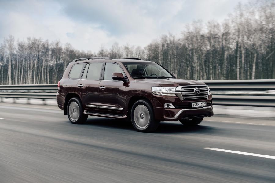  Toyota Land Cruiser 200 Executive 2016 года  (CIS) (фото 5 из 15)